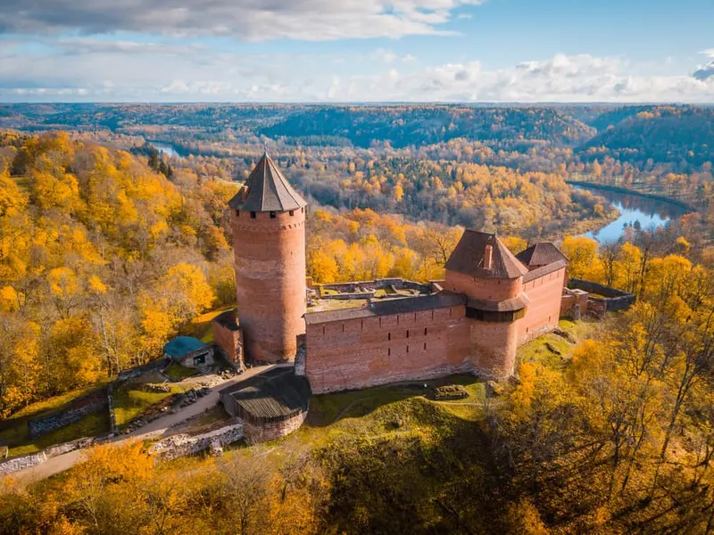 พาร์นู (Parnu) - ชิกุลดา (Sigulda) – ริก้า (Riga)