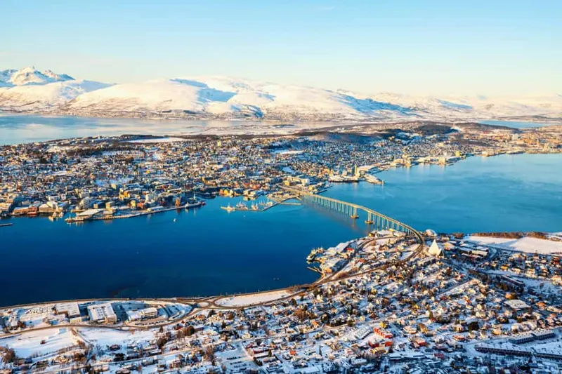 ทรอมโซ (Tromsø) - ออสโล (Oslo)