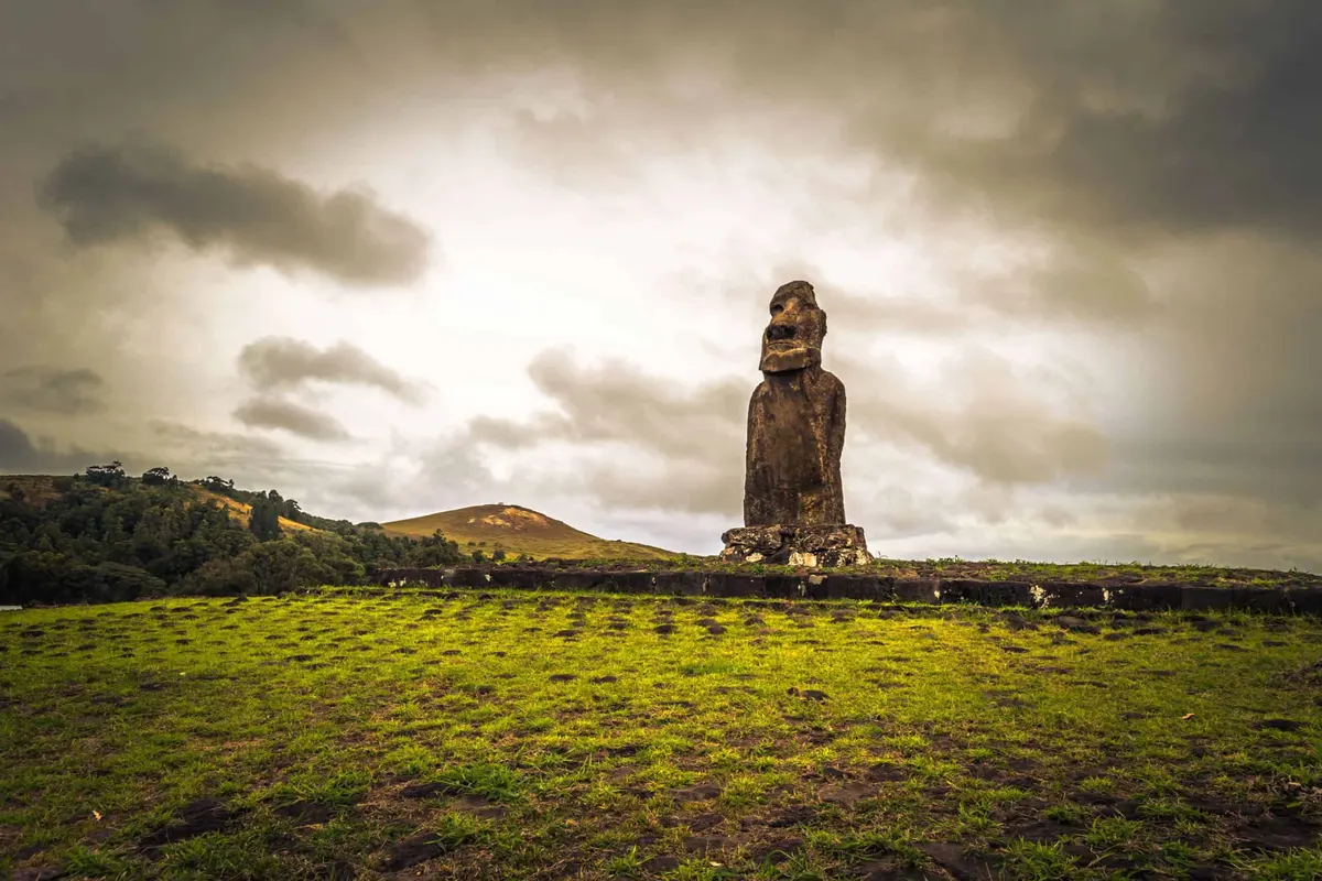 ภาพประกอบโปรแกรมวันที่ 14: Santiago → Easter Island