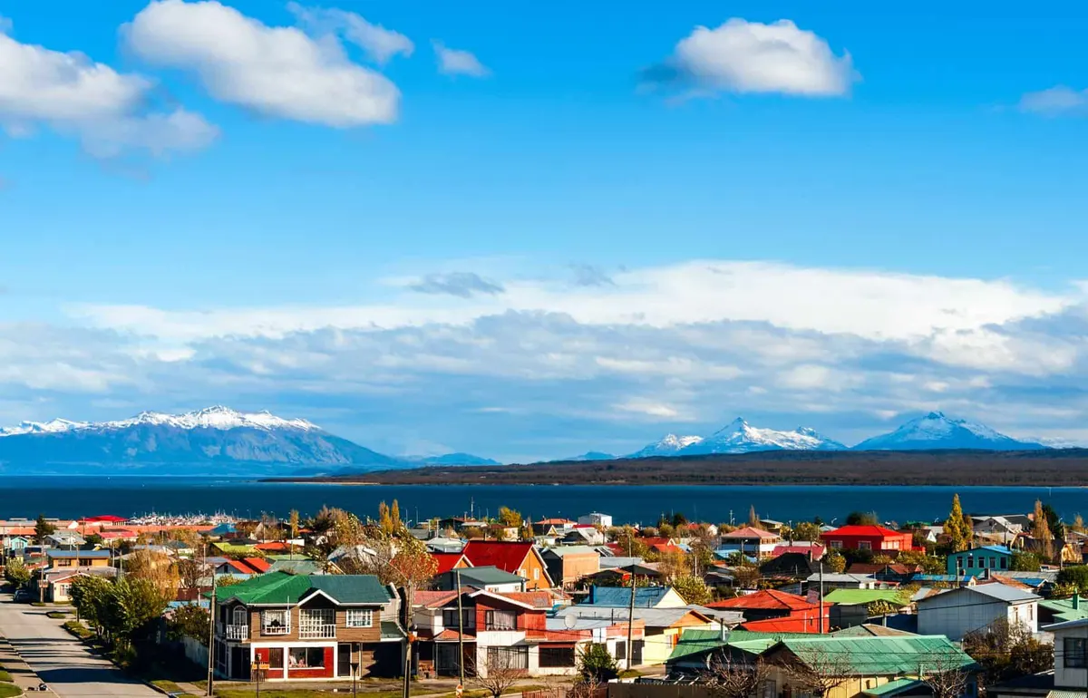 ภาพประกอบโปรแกรมวันที่ 9: Puerto Natales → Punta Arenas → Santiago