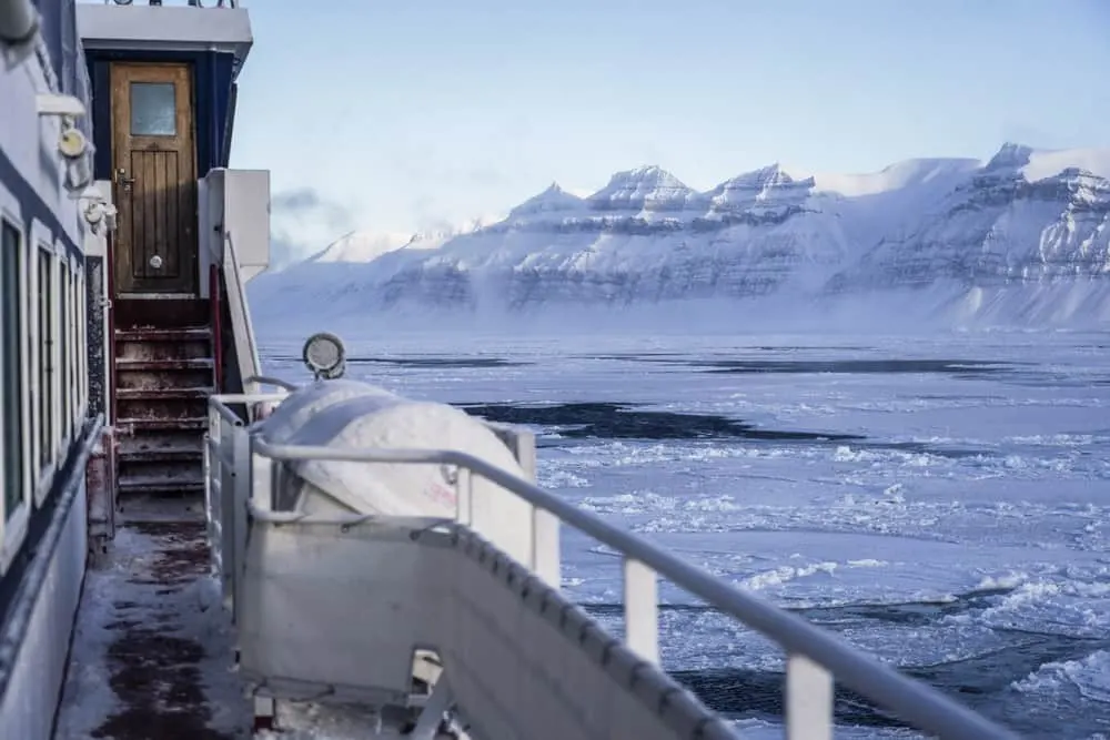 ภาพประกอบโปรแกรมวันที่ 8: Svalbard → Pyramiden