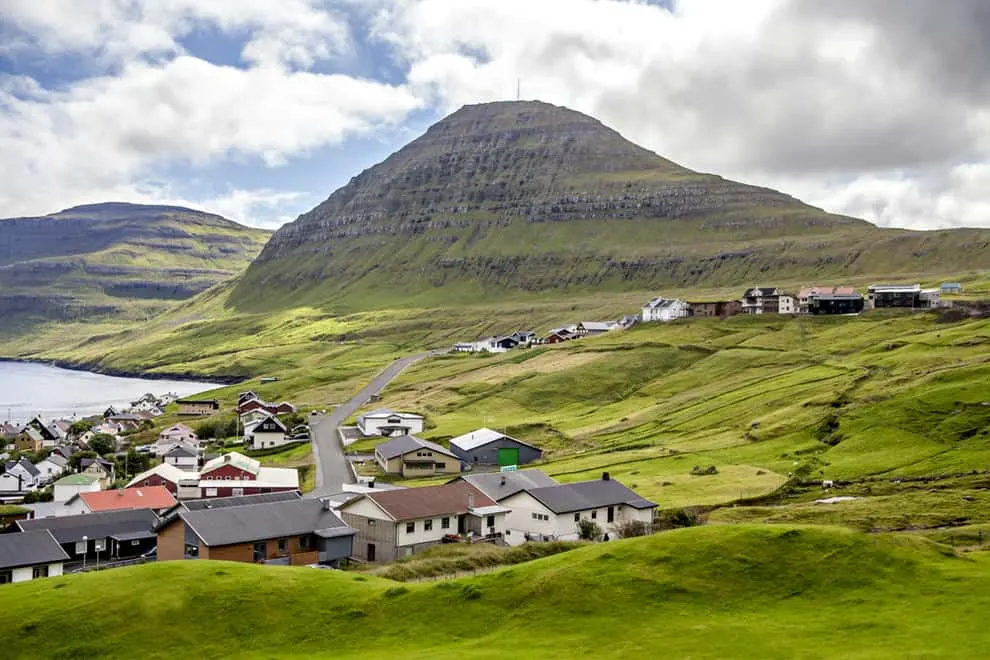 ภาพประกอบโปรแกรมวันที่ 11: Faroe Islands