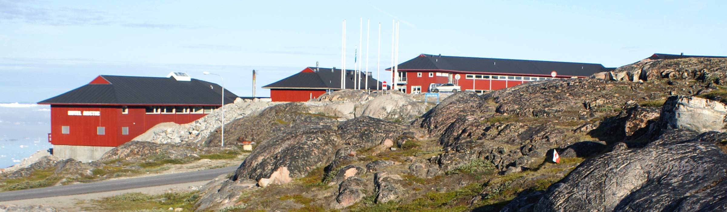 ภาพพาโนรามา Hotel Arctic ใน Ilulissat ถ่ายเดือนกรกฎาคม 2010